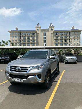 Xe Du Lịch 7 chỗ