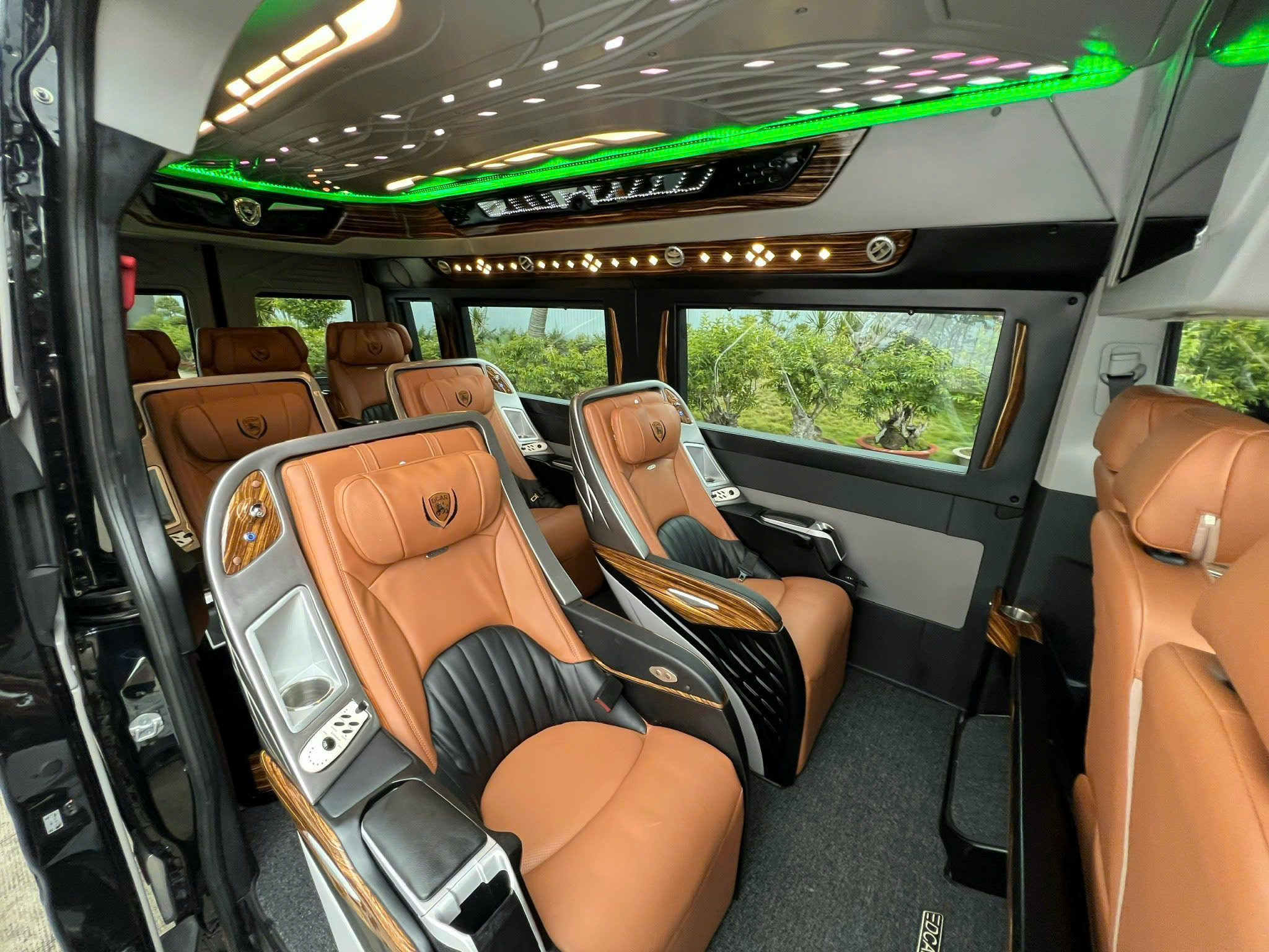 DỊCH VỤ THUÊ XE LIMOUSINE HCM