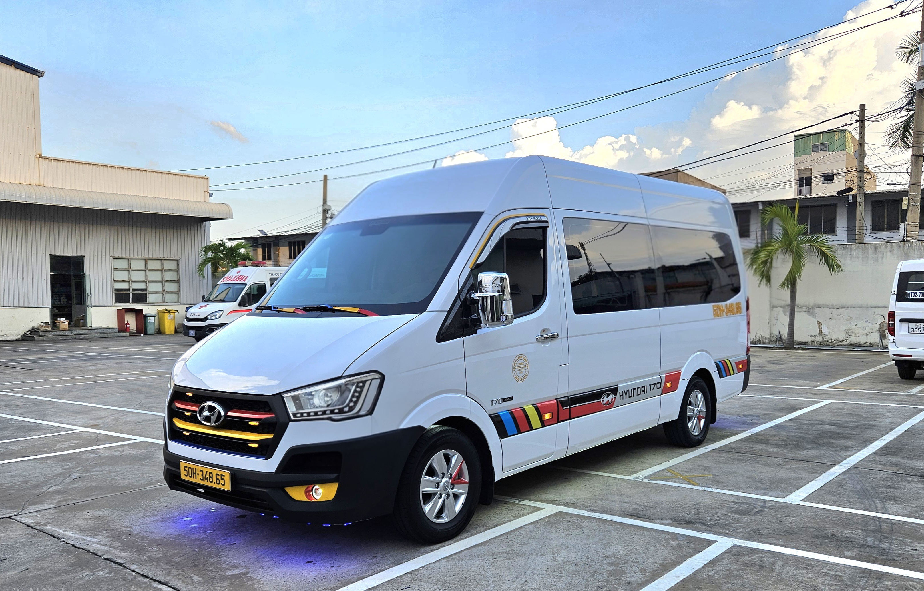 Thuê xe cưới TPHCM – Xe cưới đẹp, giá tốt, tài xế chuyên nghiệp