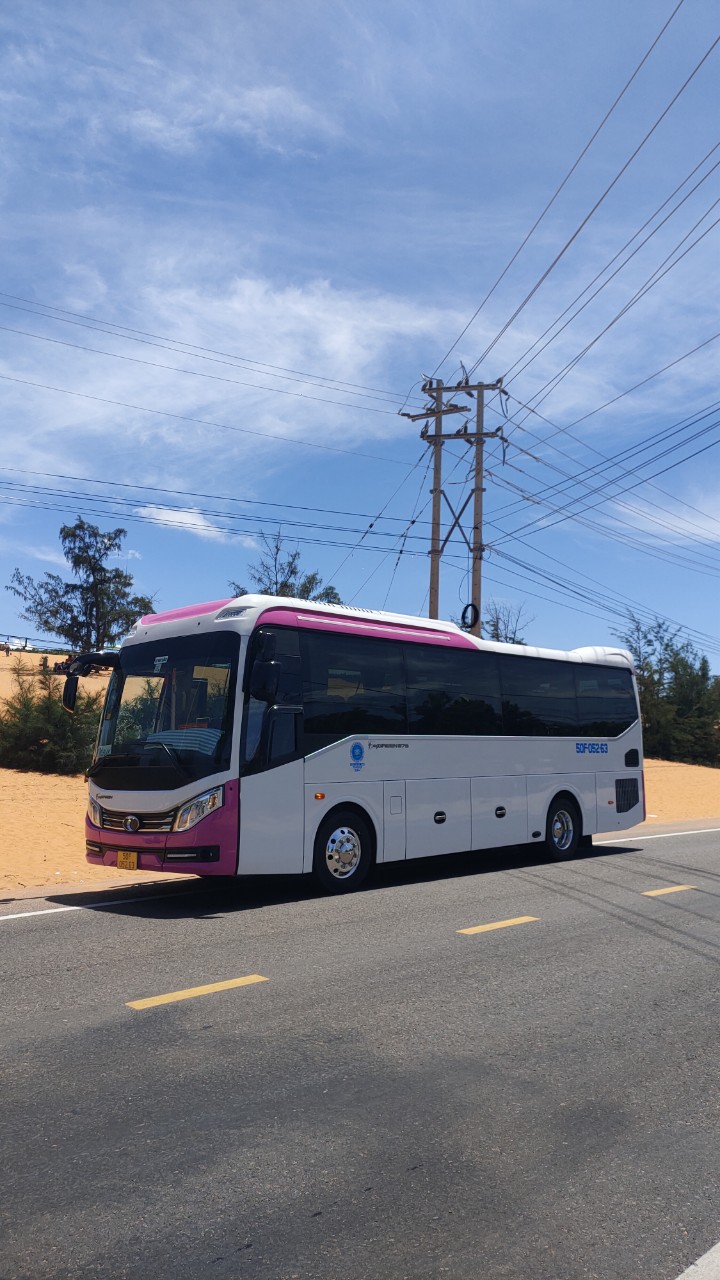 Thuê Xe Du Lịch 16 Chỗ Có Tài Xế Chuyên Nghiệp Dịp Tết