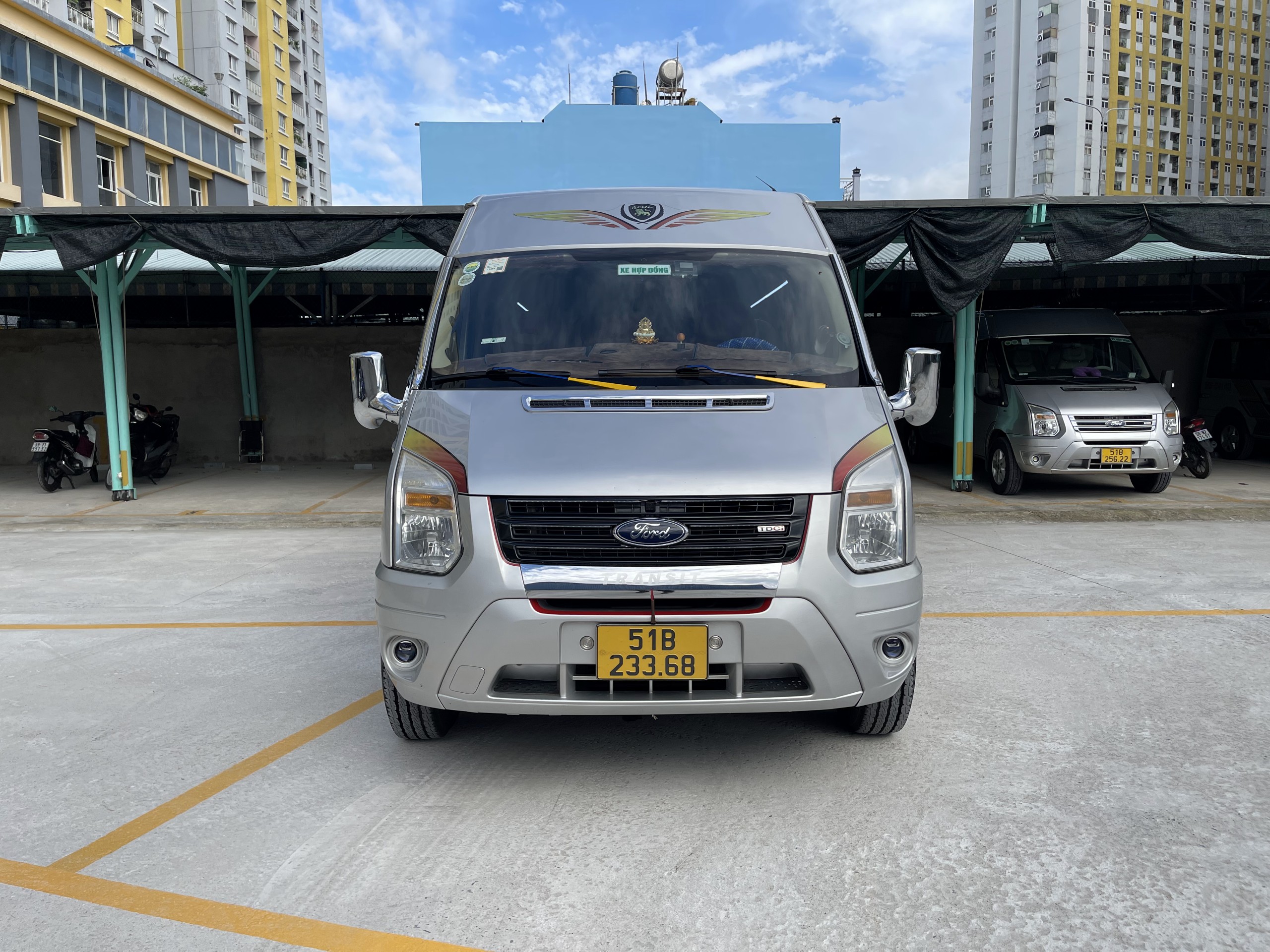Thuê Xe Du Lịch 16 Chỗ Có Tài – Giải Pháp Hoàn Hảo Cho Bạn